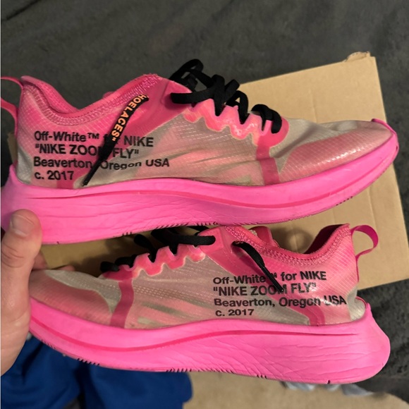 9.5 OFF WHITE ZOOM FLY TULIP - Picture 2 of 8